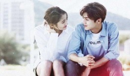 关晓彤和鹿晗最新的爆料,揭秘恋情背后的甜蜜与挑战